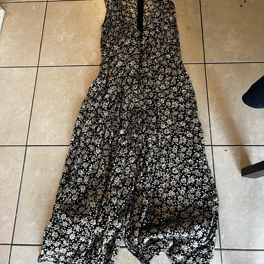 Black and White Tiered Maxi Sundress V-Neck